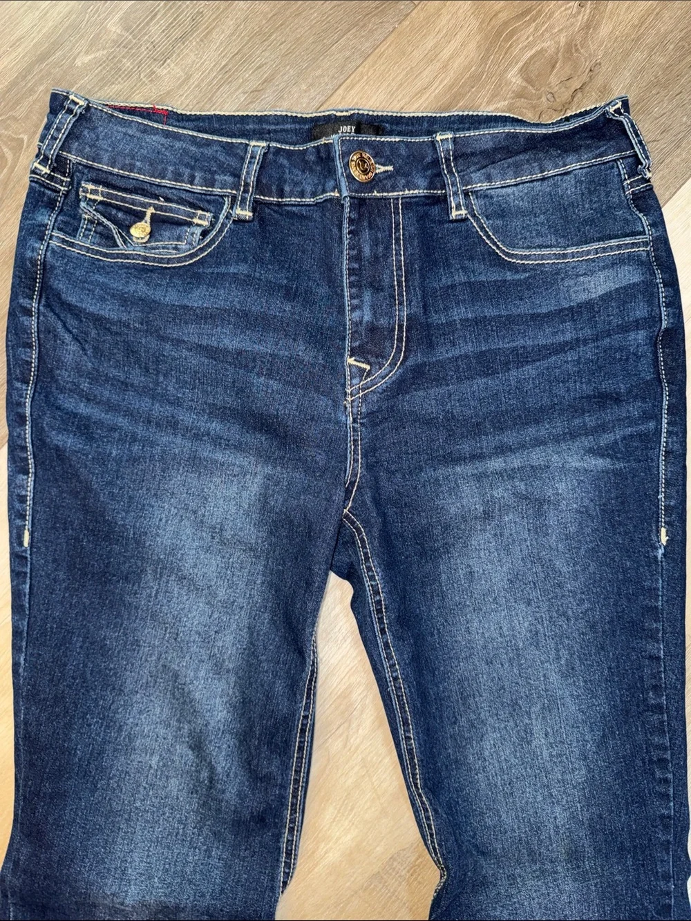 True Religion Joey Mid Rise Flap Flare Dark Wash Jeans - Picture 5 of 16